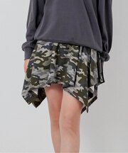 イレギュラーヘムサイドラインカットスカパン