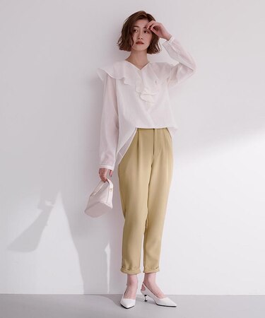 ツイストヘムテーパードパンツ