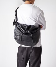 ドローストリングショルダーバッグ