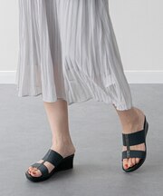 【ITALIAN SHOEMAKERS】厚底ラインストーンエラスティックサンダル(952322)