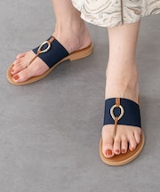 【ITALIAN SHOEMAKERS】メタルモチーフトングサンダル(952323)