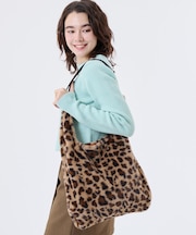 FUR SHOULDER TOTE レオパードフラッフィーファー
