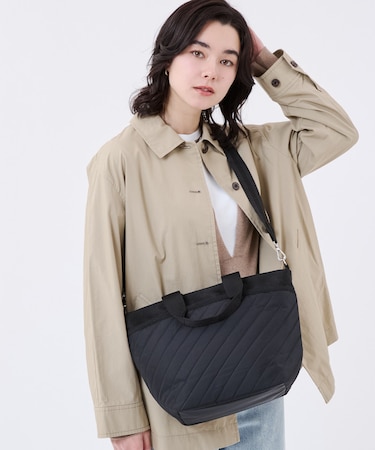 BUCKET TOTE ラインデボスブラック