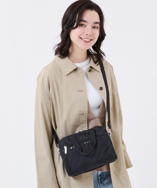 EVERYDAY SM SATCHEL ラインデボスブラック