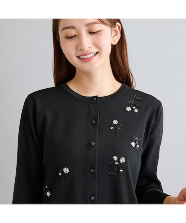 ビーズ刺繍ニットカーディガン