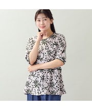 【EC＆一部店舗限定・洗える・L～4Lサイズ】花と木の実柄カットソー