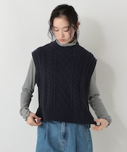 【洗える】ふわふわスフレケーブルニットベスト