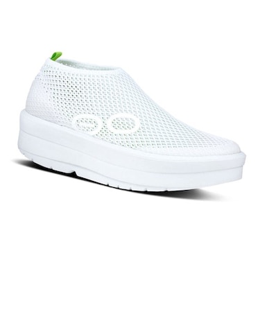 OOFOS/OOMEGA CHUKKA ウーメガ チャッカ 2000610099231 厚底 リカバリーサンダル 疲労回復 小さめサイズ ウーフォス サンダル ユニセックス メンズ レディース ムラサキスポーツ【正規取扱店】
