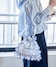 オフホワイト