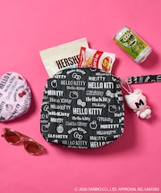 "HELLO KITTY"総柄 キルティングポーチ