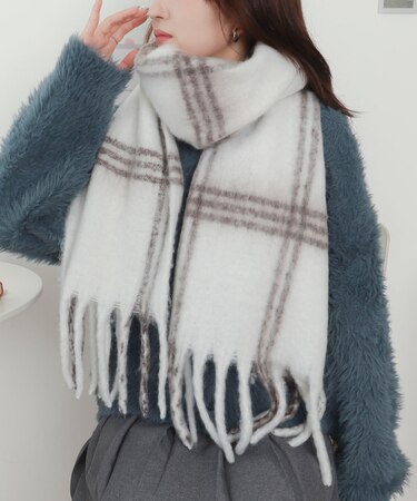 ワイドフリンジストール