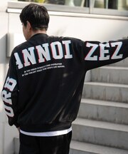 アクセ付き裏シャギーグラフィックプルオーバー