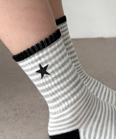 スター刺繍ボーダーソックス