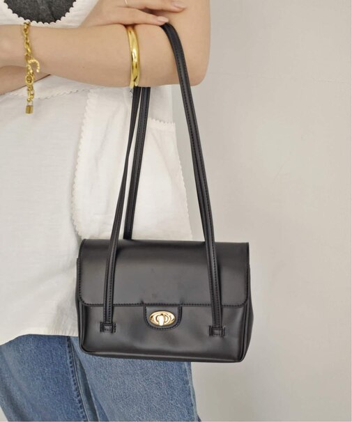 SLOBE レザーフラップショルダーバッグ