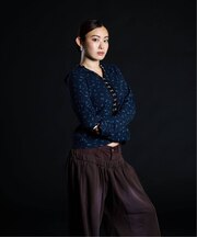 フックディテール ワッフルジップフーディー / J Floral Hook Waffle Hood