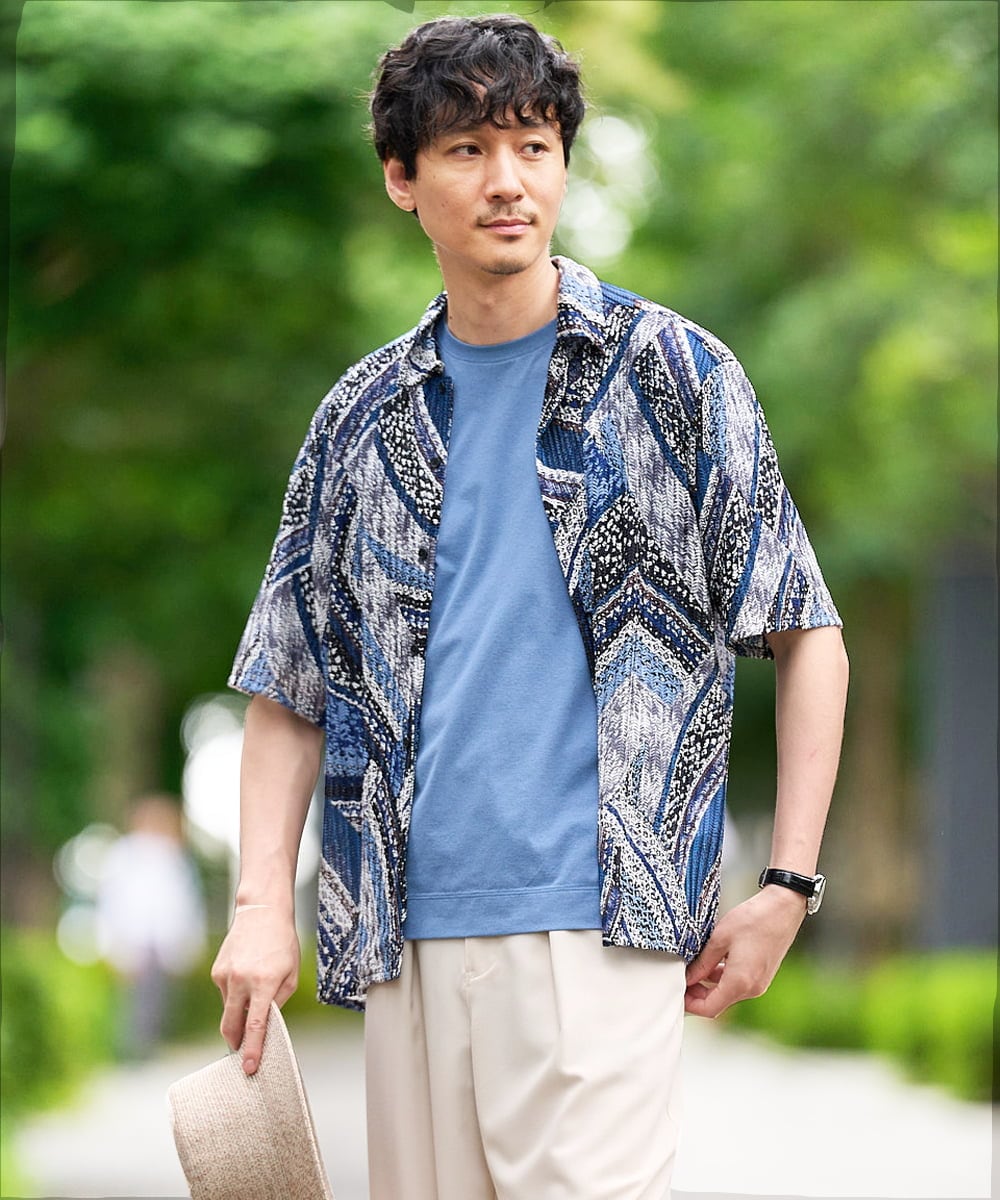 ブルー