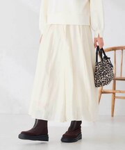 タックフレアボリュームスカート