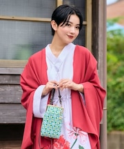 【倭物やカヤ】花タイル携帯がま口ショルダー