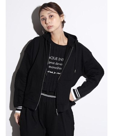 ケーブル編みデザインフーディー