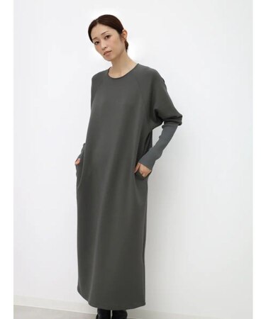 ロングリブバックスリットワンピース