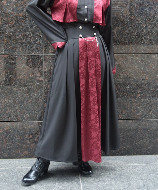 タッセルチェーン付ジャガードスカート