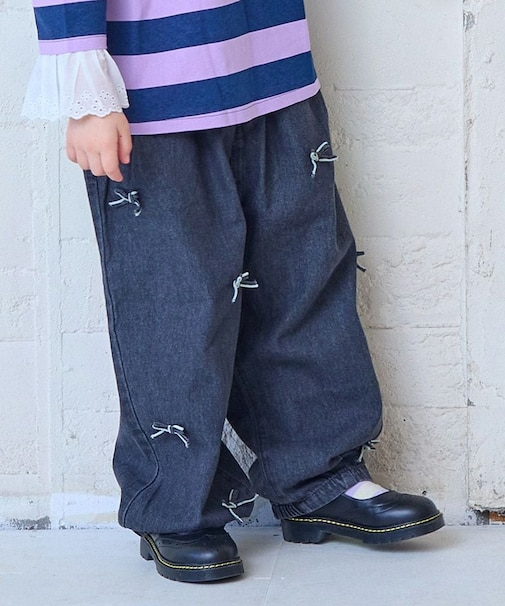 リボンいっぱいデニムバレルパンツ