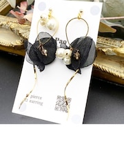 フラワー×ウェーブチェーンピアス