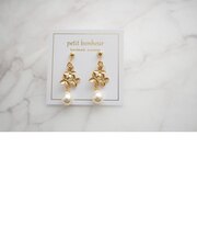 3フラワーパールピアス