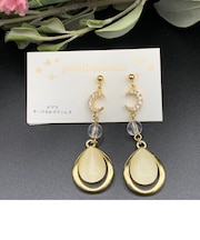 ムーンドロップピアス
