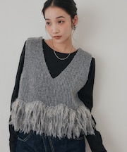 裾フリンジニットベスト