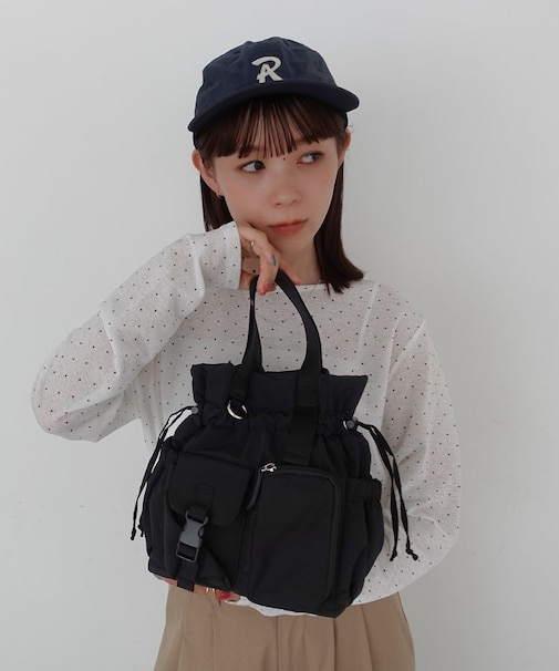 【いろんな持ち方ができる！】ユーティリティパフィドロストショルダーバッグ