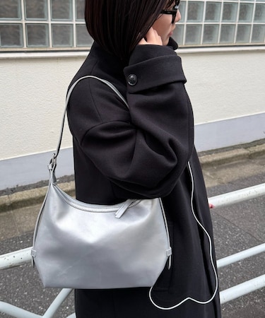 【どんな服にも馴染む】ラウンドホーボーショルダーバッグ
