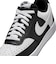 MHM9862　COURT VISION LO　001BLK/WHT　695788-0001