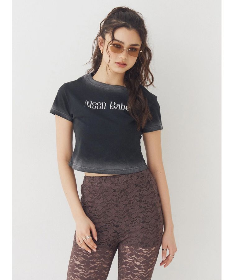 MOON BABE ロゴクロップドTシャツ