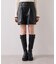 レザーショートパンツ