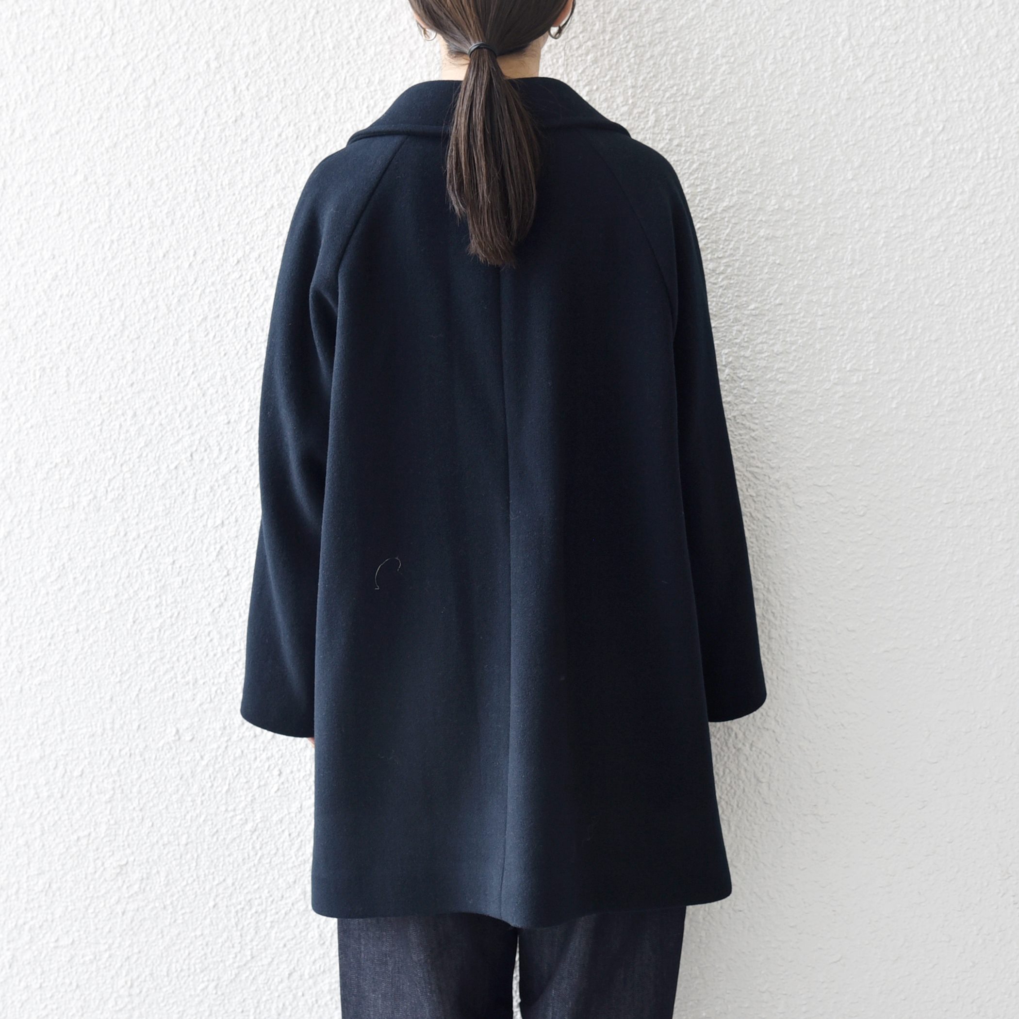《一部追加予約》【WEB限定】PURE WOOL スタンド & テーラード ハーフ コート