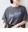 【WEB限定】バック タック ショート スリーブ ロゴ プリント TEE