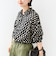 《一部追加予約》【WEB限定】〈手洗い可能〉ランダム ドット フリル ネック 裾 ラウンド ブラウス