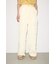 【THROW】WRINKLE FINISH TUCKED パンツ