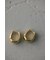 フラップフープピアス