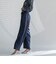 サテンストレートパンツ