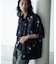 総柄プリントレギュラーカラールーズドレープ半袖シャツ