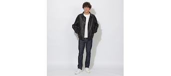 提案：黒レザージャケット＋白パーカー＋黒細身パンツ