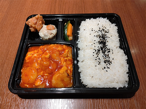 エビと卵のチリソース弁当