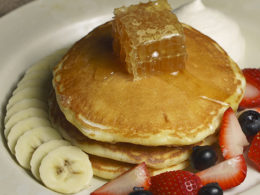 Recommended Menu Pancakes Comb Honey & Fresh Fruits