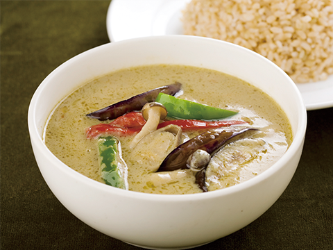 鶏肉と10種野菜のグリーンカレー