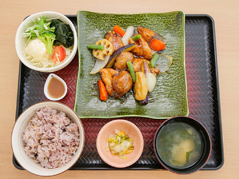 大戸屋　ごはん処