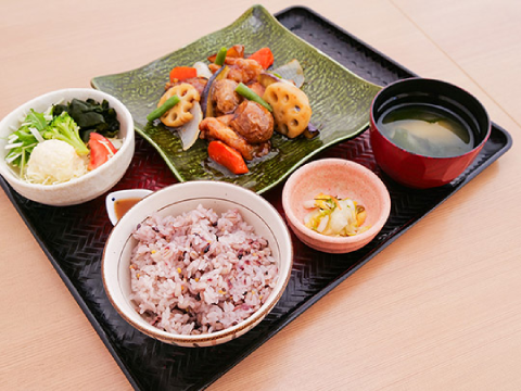 大戸屋　ごはん処