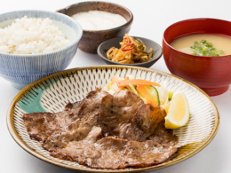 おすすめメニュー 牛たん麦とろろ定食