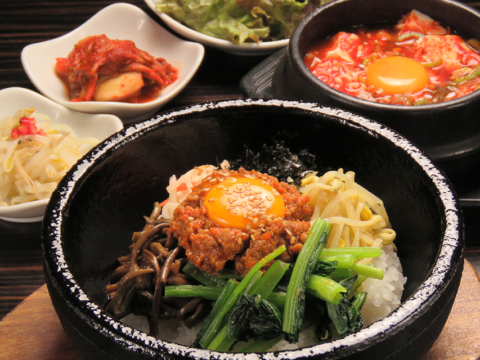 焼肉・韓国料理　KollaBo